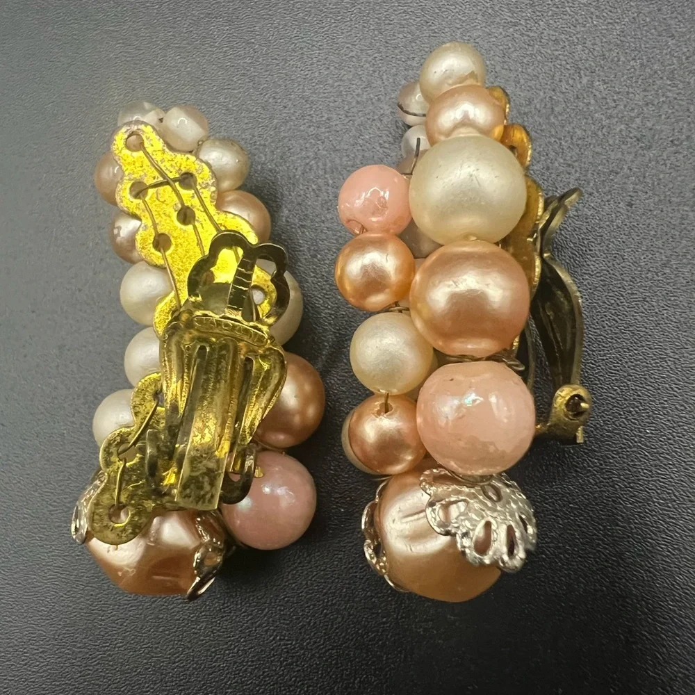 Vintage Japan Signed Multi-Color Climbing Beaded Clip On Earrings